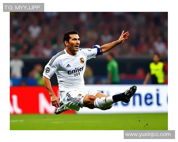 足球明星12号的传奇故事与他在赛场上的辉煌成就揭秘 足球明星12号的传奇故事与他在赛场上的辉煌成就揭秘